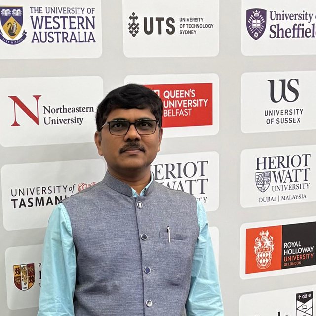 Dr. Lakshmikanth H. M.